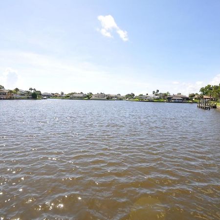 Sunset Bay Beautiful Pool Home - Bring Your Boat Or Jet Ski - Canal With Dock- Sleeps 10 - 4 Bd Палм Коуст Екстериор снимка