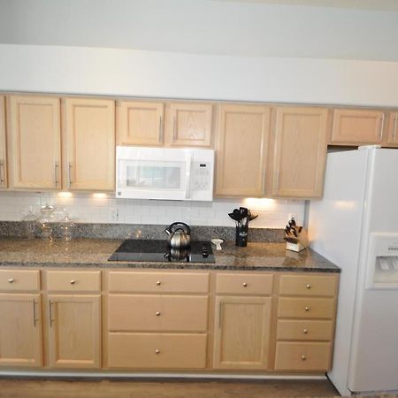 Sunset Bay Beautiful Pool Home - Bring Your Boat Or Jet Ski - Canal With Dock- Sleeps 10 - 4 Bd Палм Коуст Екстериор снимка