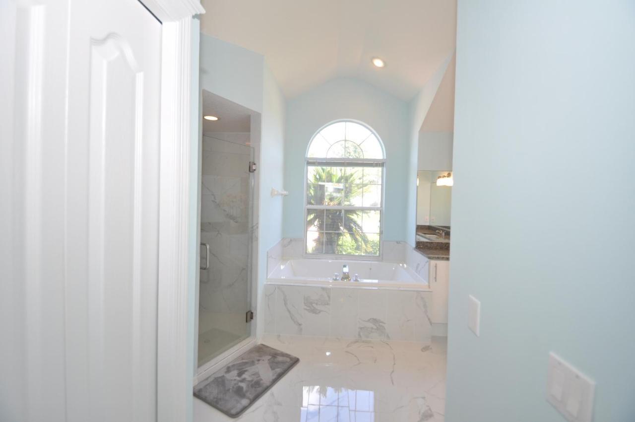 Sunset Bay Beautiful Pool Home - Bring Your Boat Or Jet Ski - Canal With Dock- Sleeps 10 - 4 Bd Палм Коуст Екстериор снимка